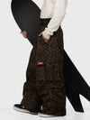 Pantalon de neige cargo ample et fonctionnel pour homme, avec ceinture utilitaire et poches multiples.