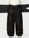 Pantalon de neige ample OG pour homme, style urbain, inspiré des vêtements de travail, avec rivets apparents et coupe large.