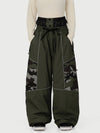 Pantalon de neige super ample Wild Motion pour femme, multipoches, à blocs de couleurs réfléchissants.