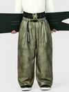 Pantalon de neige ample OG pour homme, style urbain, inspiré des vêtements de travail, avec rivets apparents et coupe large.