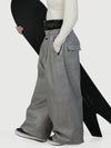 Pantalon de neige ample OG pour femme, style urbain et inspiré des vêtements de travail, avec rivets apparents.