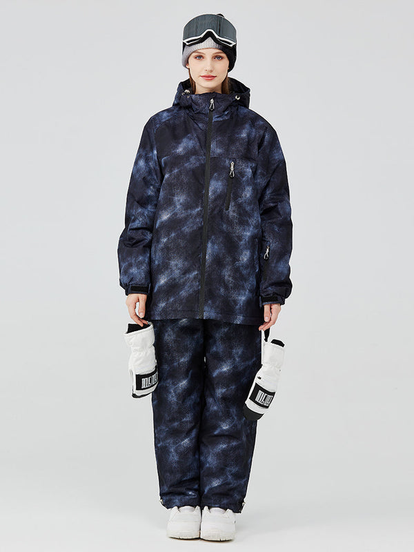 Ensemble veste et pantalon de neige pour femme, idéal pour les aventures hivernales en plein air.