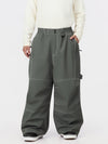 Pantalon de ski ample UrbanCraft Workwear pour homme, avec conception offrant une mobilité accrue des genoux.