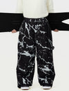 Pantalon de ski ample UrbanCraft Workwear pour homme, avec conception offrant une mobilité accrue des genoux.