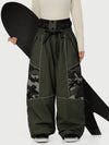 Pantalon de neige super ample Wild Motion pour femme, multipoches, à blocs de couleurs réfléchissants.