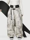 Pantalon de neige ample OG pour femme, style urbain et inspiré des vêtements de travail, avec rivets apparents.