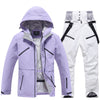Ensemble veste et pantalon de ski isolés pour homme, idéal pour la montagne.