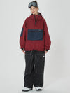Combinaison de snowboard ample pour femme, style freeride.